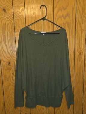 white birch Olive Green V-Neck Sweater Top